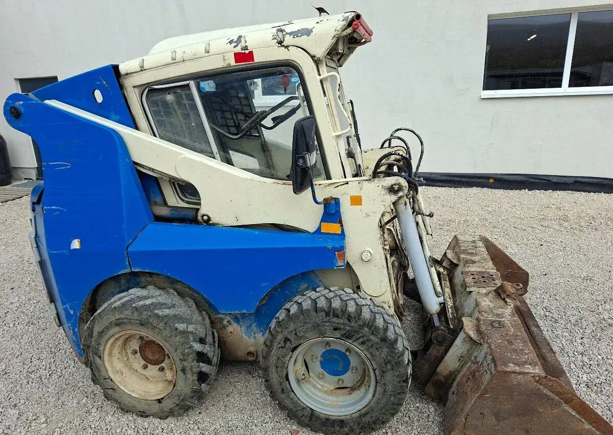Smykovy nakladac unc Novotny 861