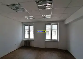 Kancelária prenájom plocha 23,60 m2 Martin, výťah, bezbariér