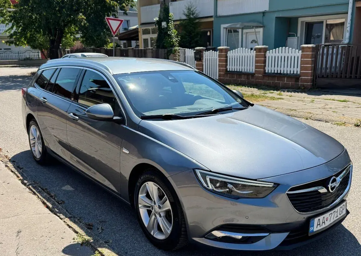 Opel Insignia – 2018, 225 000 km