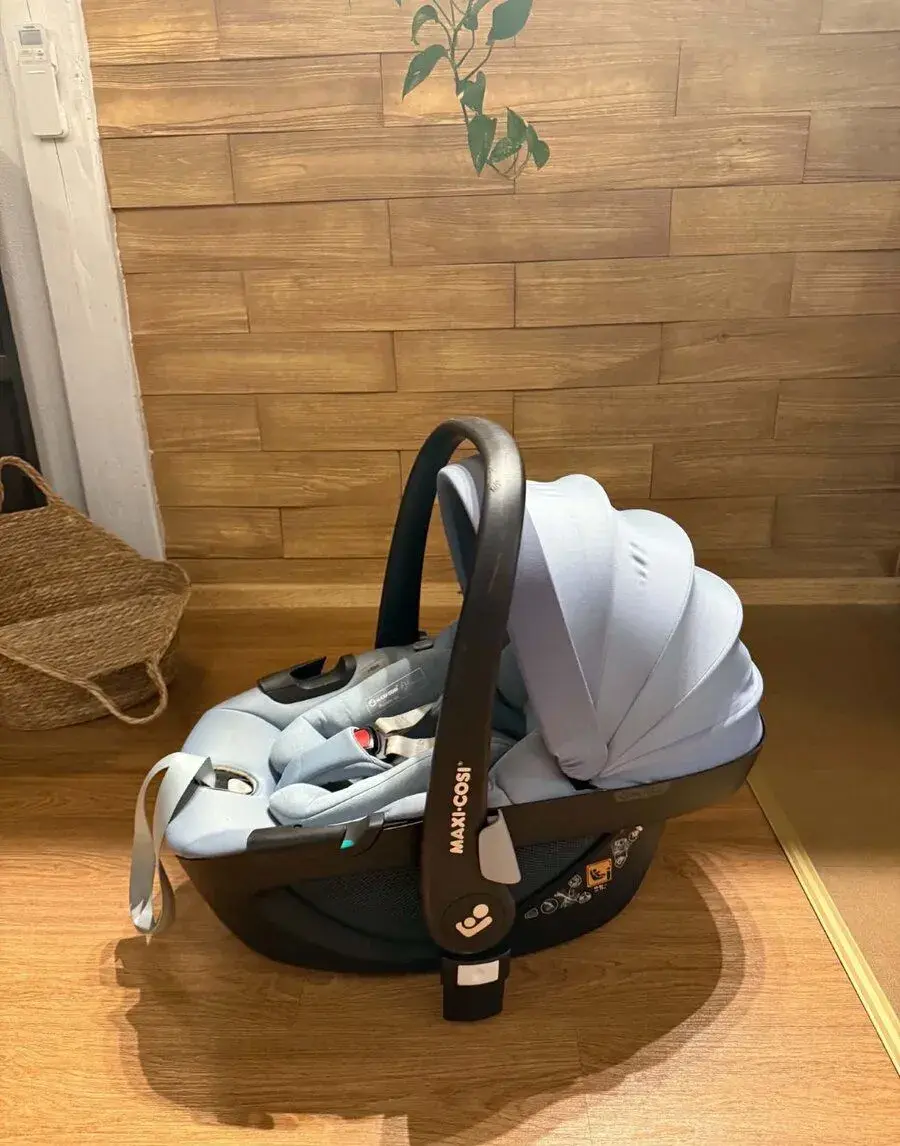 MAXI COSI Pebble 360 + ISOFIX zakladna FamilyFix 360