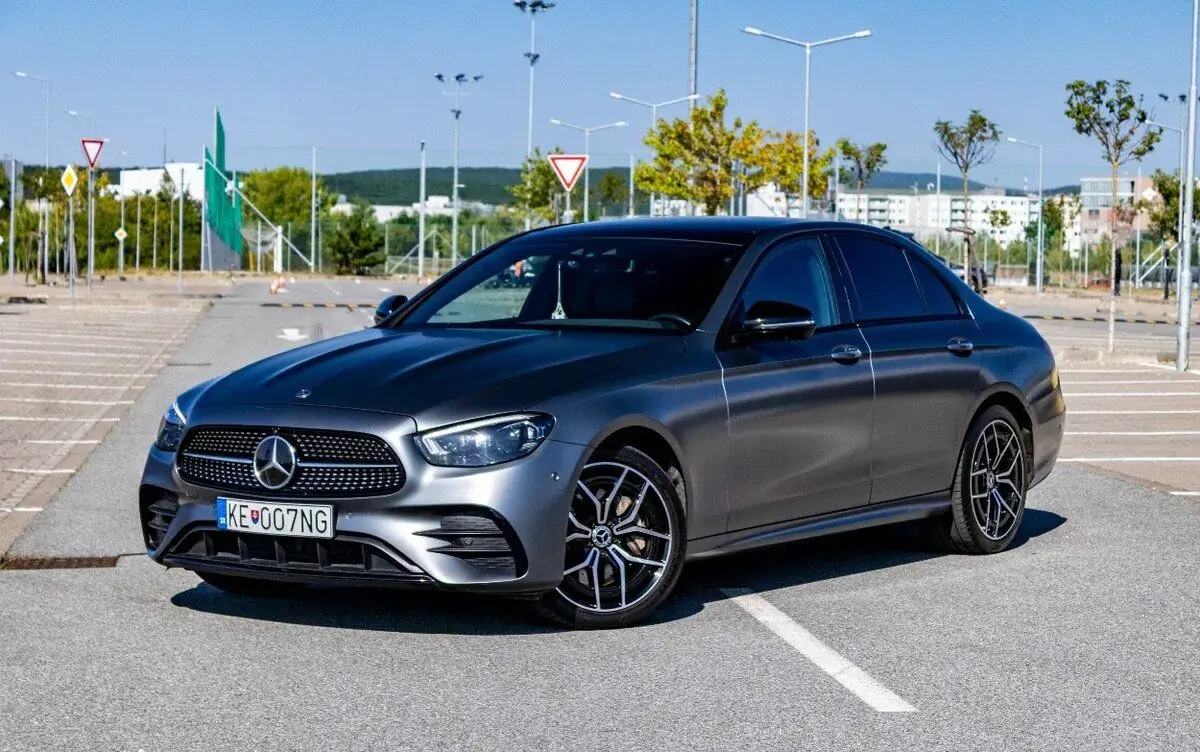 Mercedes-Benz E450 – 2020, 98 200 km