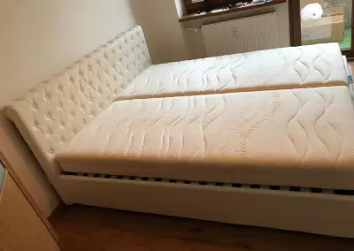 Komplet posteľ aj matrace a rošty