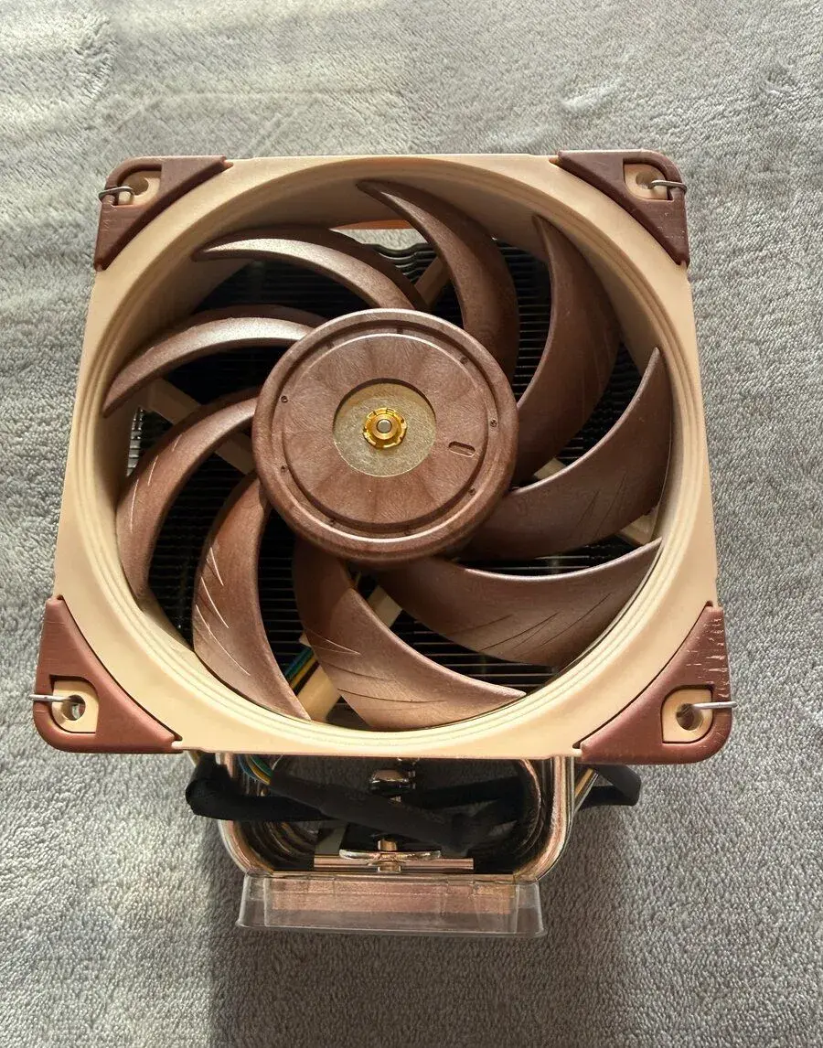 Noctua chladič na procesor + 2× Noctua ventilátory