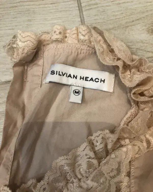 Kremove tricko Silvian Heach