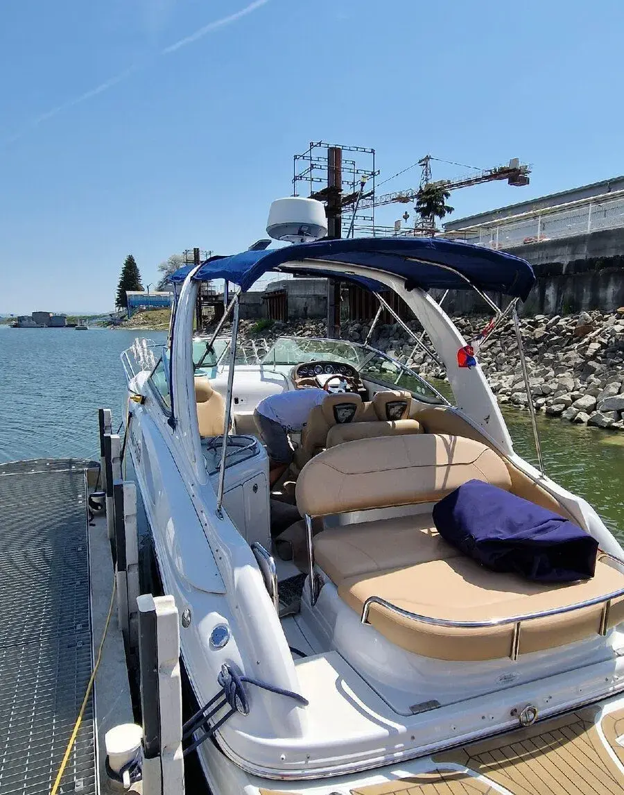 Crownline 280 CR, rok výroby 2011,