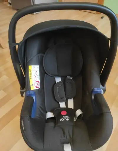Autosedačka Britax Romer baby safe i-isize2