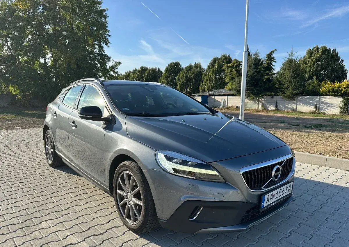 Volvo V40 – 2016