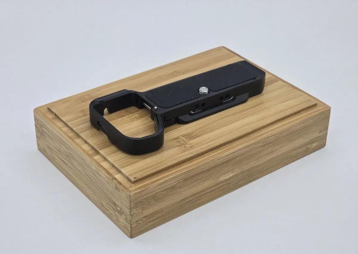 SmallRig doštička s gripom pre Sony A7C