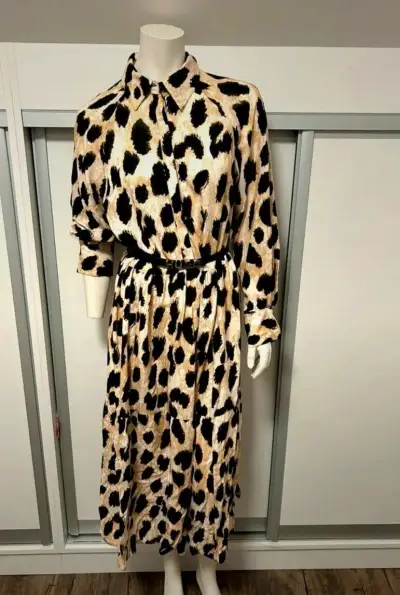 H&M leopard šaty