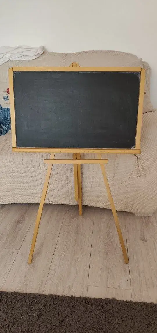 Drevená kriedová tabuľa