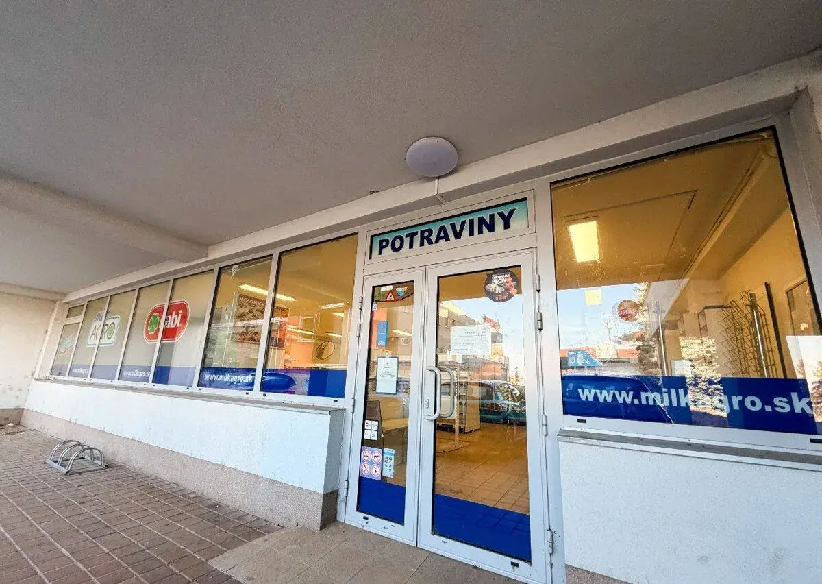 PREDAJ / PRENÁJOM: Obchodný priestor s výmerou 188 m², Just