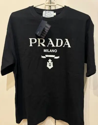 Tričko Prada čierne