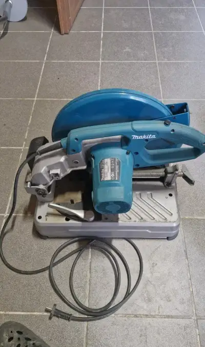Brúska deliaca Makita LW 1400
