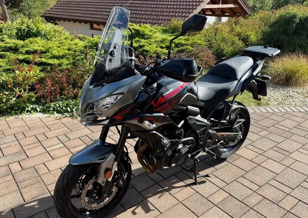 KAWASAKI VERSYS 650 / 2021 / 6500 KM / 1. MAJITEĽ / AKO NOVÁ