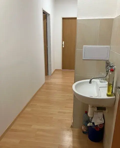 Na prenájom kancelárie (aj jednotlivo) Banská Bystrica