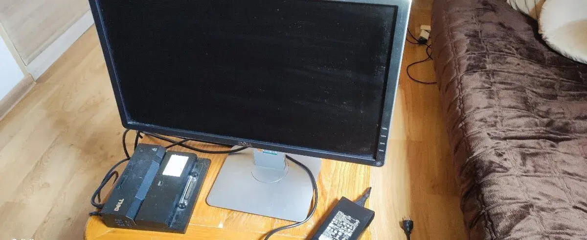 Monitor Dell dokovacia stanica nabíjačka