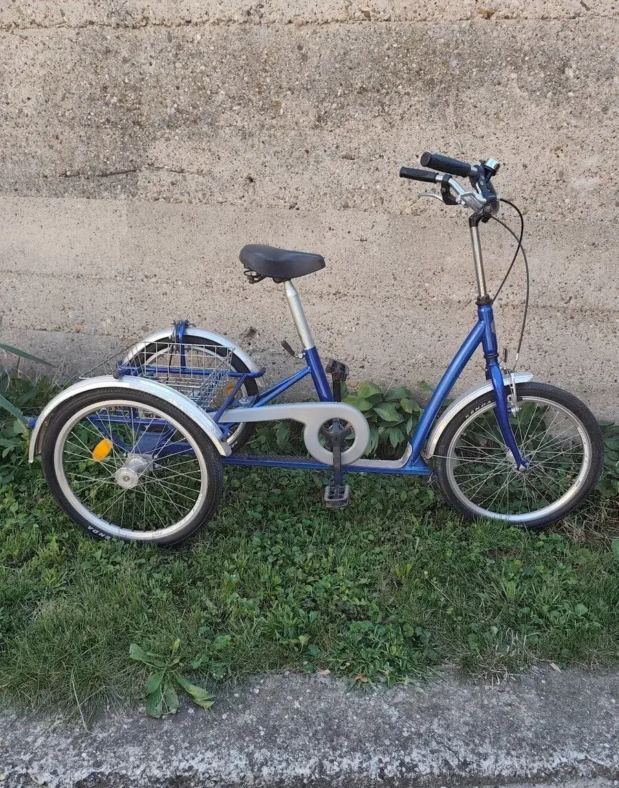 Trojkolesový bicykel