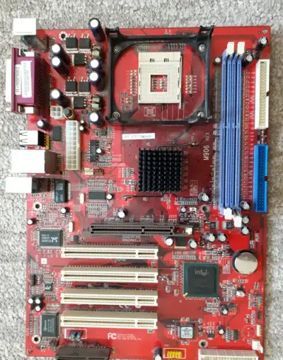 Staršie PC komponenty (MB, VGA, RAM,.)