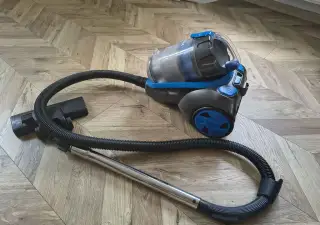 Bezvreckový vysávač Tesla AeroStar T500