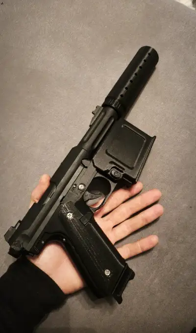 HPA AAP-01 na M4 zásobníky