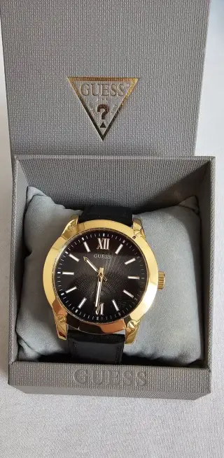GUESS CRESCENT GW0628G2