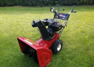Snehová fréza Toro power throw 824 Xl 8HP
