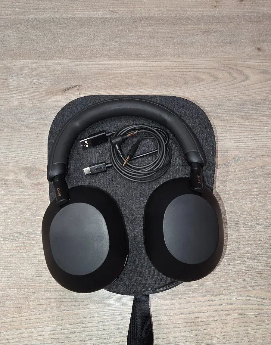 Sony WH-1000XM5 čierne