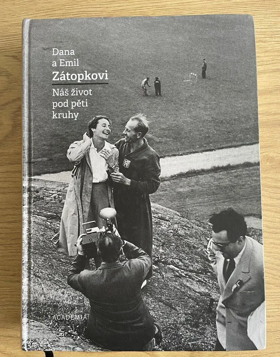 Kniha: Dana a Emil Zátopkovi - život pod pěti kruhy