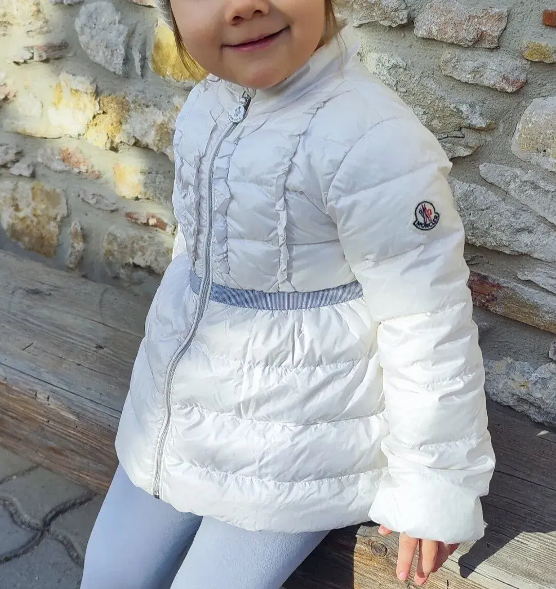 Moncler bunda veľ 3 roky