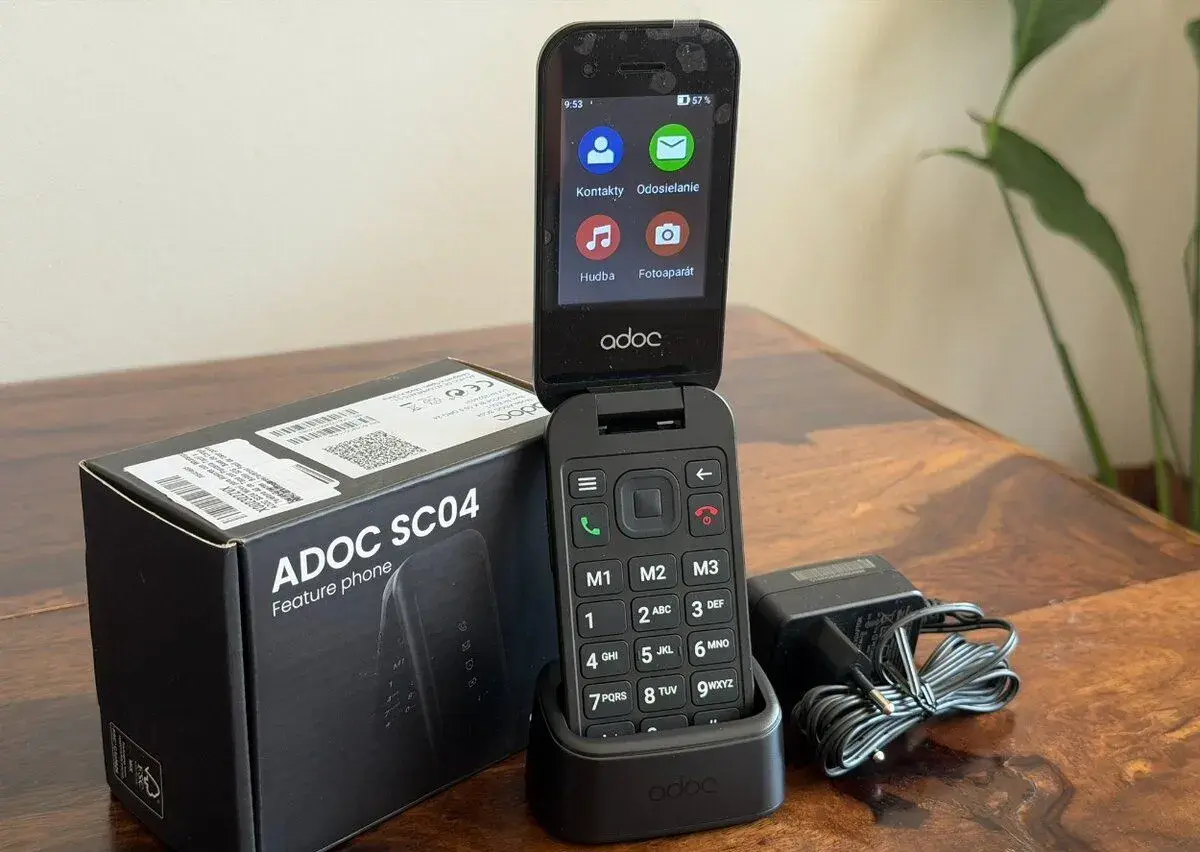 ADOC SC04 seniorský telefón - nový, nepoužitý, komplet balen