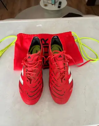 Kopačky Adidas predátor Elite veľkosť 42