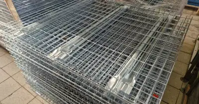 Rošt na paletový regál.