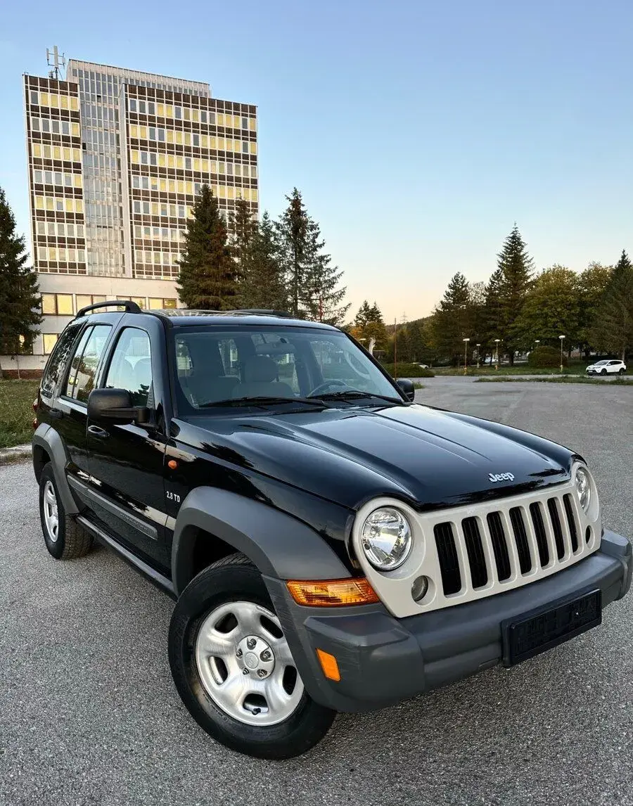 Jeep Cherokee – 2006, 249 982 km