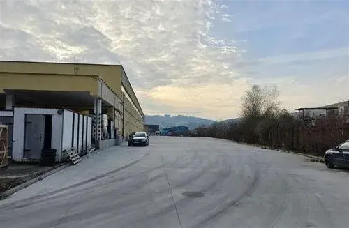 Parkovanie - logistická základňa Považské Podhradie