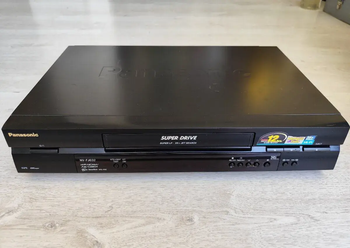 Videorekordér Panasonic NV-FJ 632 HiFi Stereo