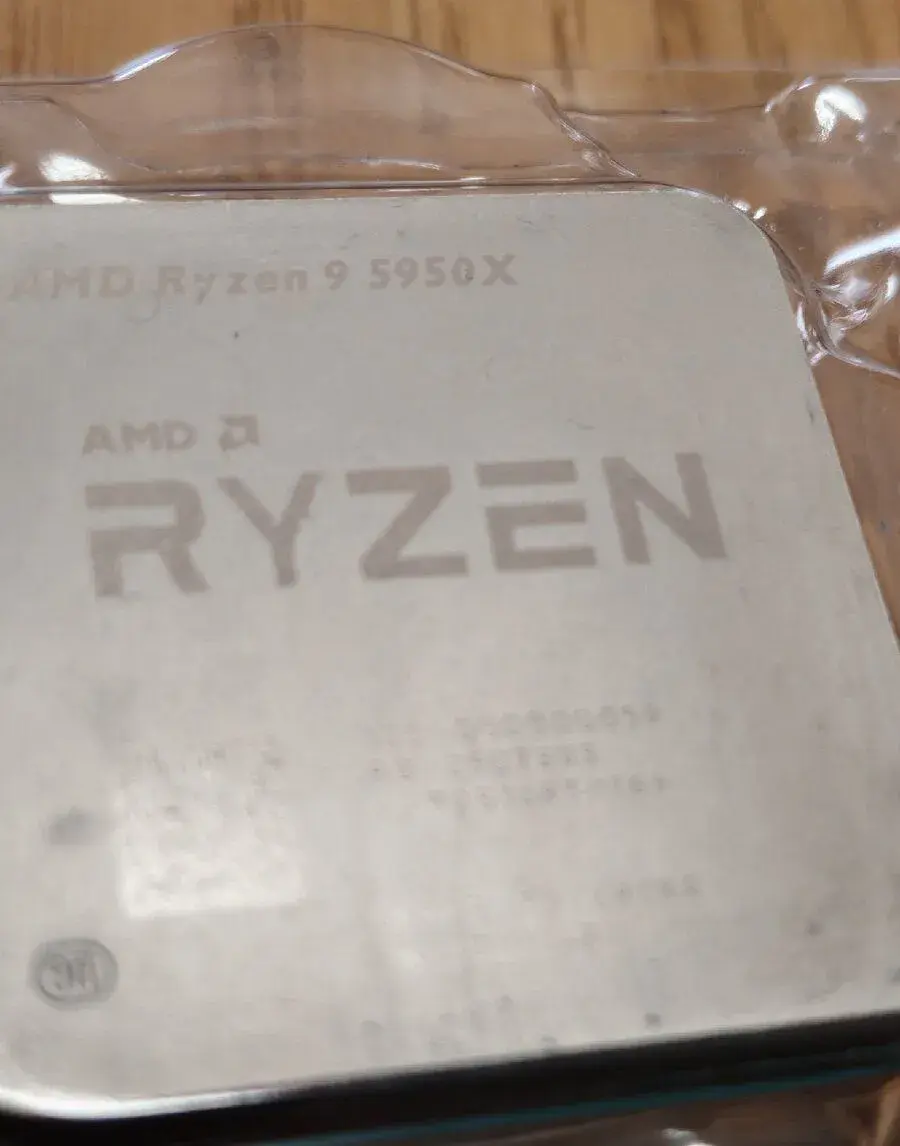 AMD Ryzen 9 5950x v záruke vyše 2 roky
