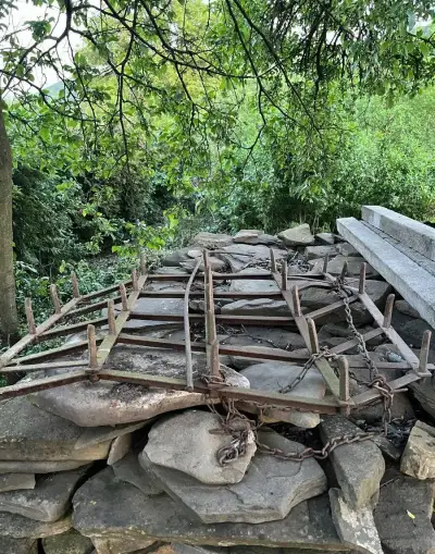 Historická poľná brana, vek cca. 100 rokov.