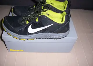 Pánske športové tenisky NIKE