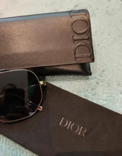 Slnečné okuliare Dior