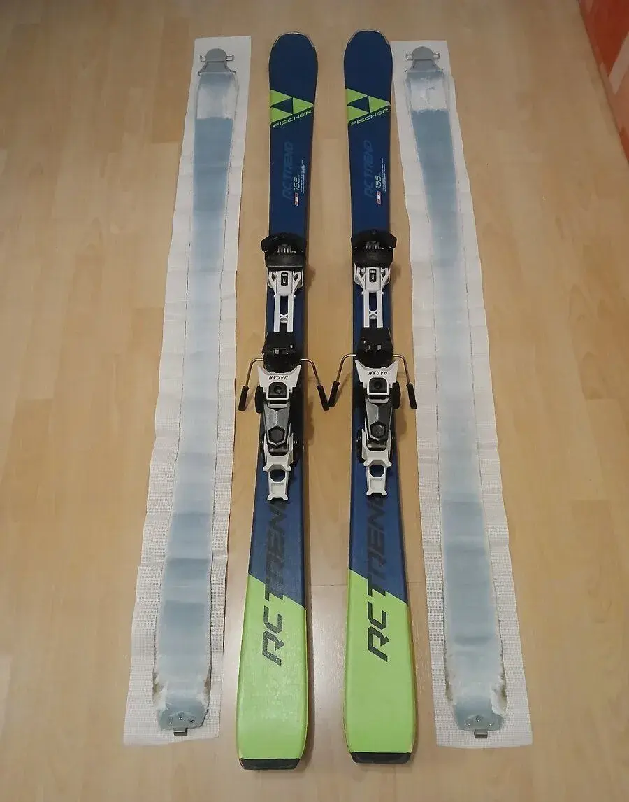 Fischer RC Trend 155 cm + Skialpove viazanie Hagan + Pasy