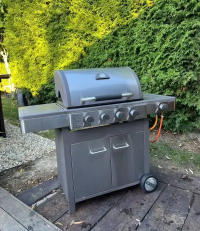 Nerezový záhradný plynový gril