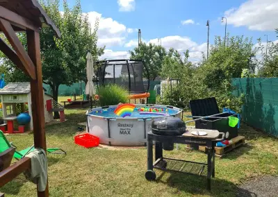 Záhrada v tichej časti Serede