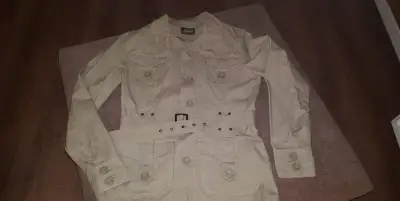 Prechodný kabat dámsky, nenosený, veľkosť 12