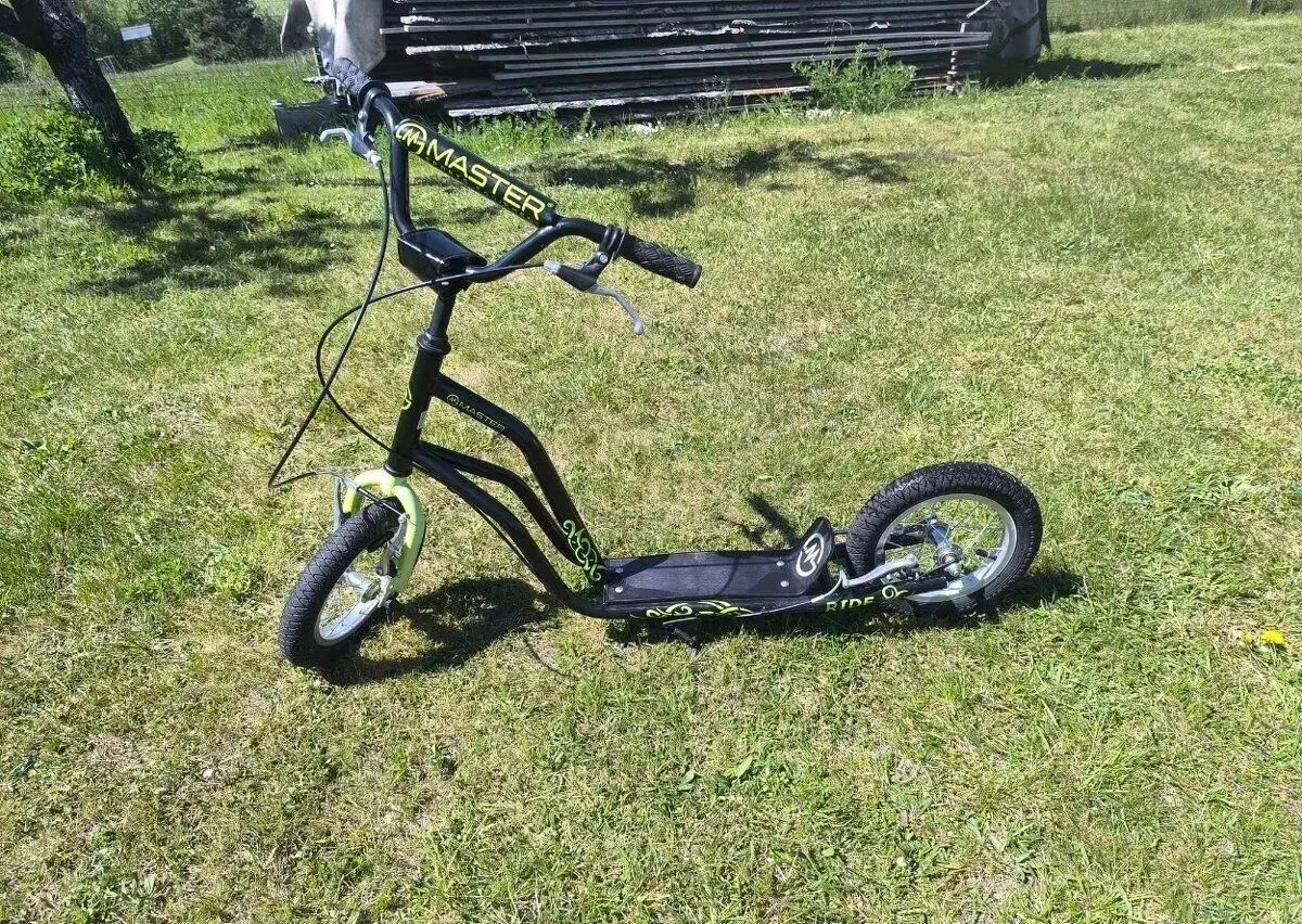 Detská kolobežka Master Ride čierno-zelená