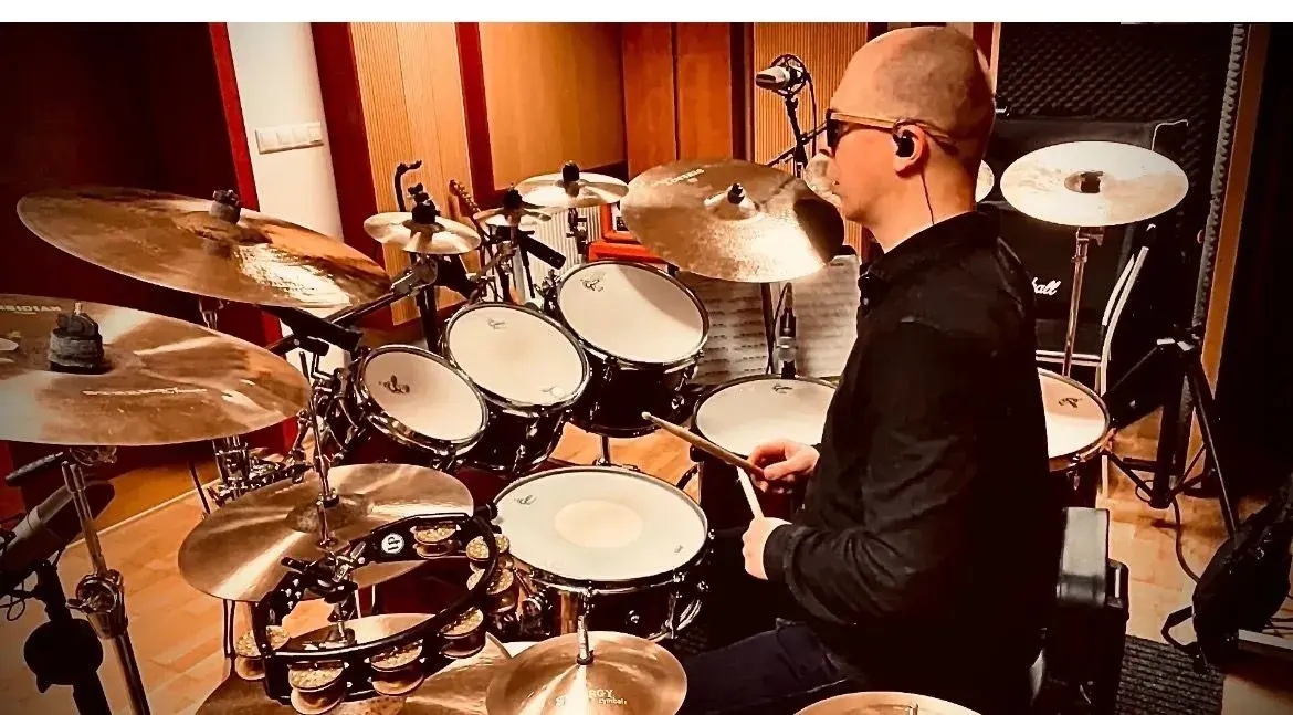 Lekcie bicích / Drum lessons