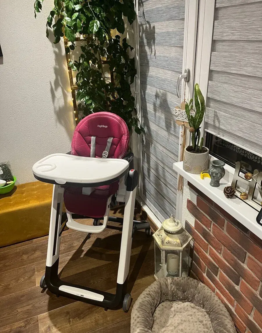 Detskú jedálenskú stoličku Peg Perego