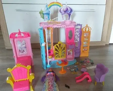 Barbie domček Dúhový zámok,bábika princezná zdarma
