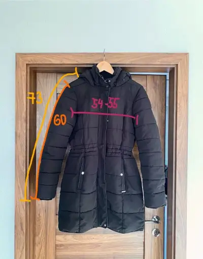 Zimná čierna dlhá bunda strieborný zips S-M