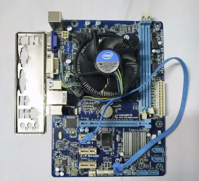 doska Gigabyte H61MA-DV2 + Intel Pentium G2120 + chladič