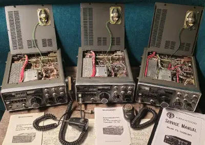 VINTAGE WORLD RECEIVER KENWOOD TS-700 HAM RADIO / JAPAN